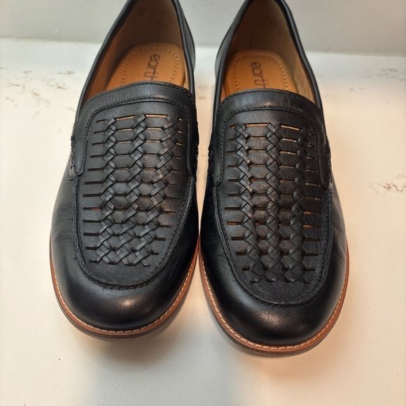 Preowned Earth Women's, Elona Loafer Size 11 - Picture 3 of 9